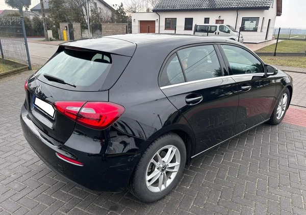 Mercedes-Benz Klasa A cena 77900 przebieg: 97000, rok produkcji 2019 z Kalisz małe 232